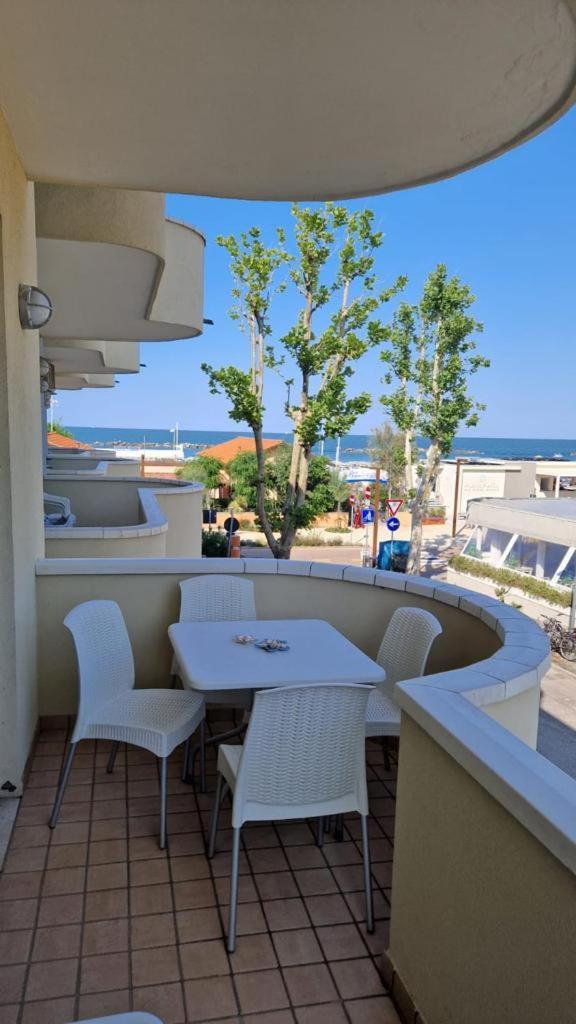 Residence Gabbiano Vista Mare San Mauro Mare Exterior photo